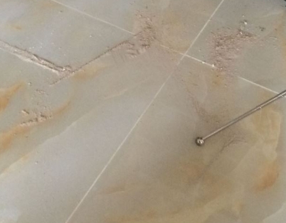 津市瓷砖空鼓维修公司分享粘合剂选择不当在瓷砖铺贴过程中可能导致以下问题